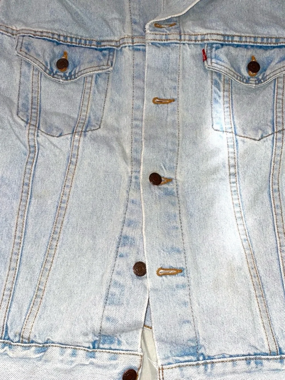 Levi’s Light Wash Denim Jacket - Picture 2 of 7